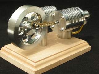 Stirlingmotor, Schwungrad rechts